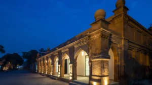 Read more about the article Culinary Secrets of Amritsar: From Street Bites to Fine Dining