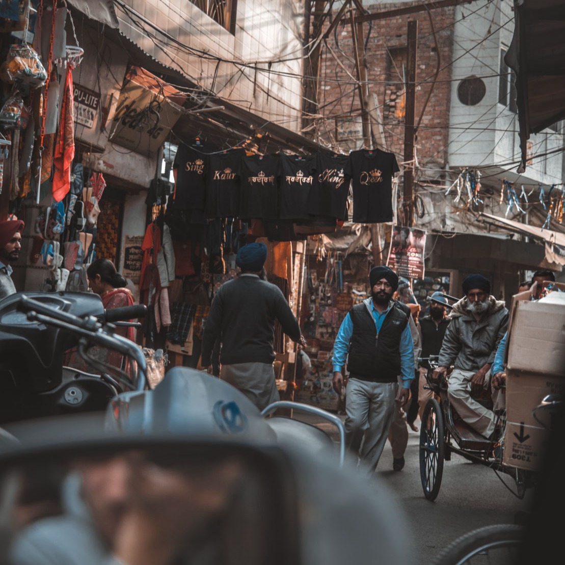 Main Market Square shopping in Amritsar