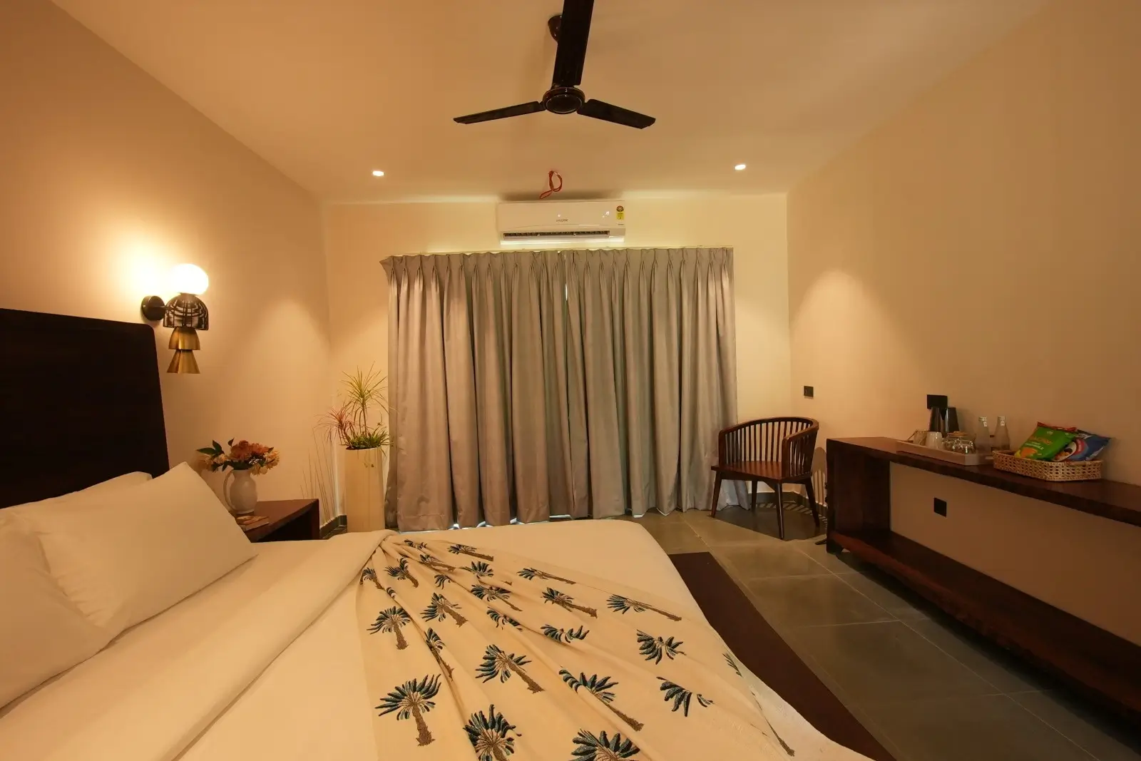 Palm Veranda Rooms